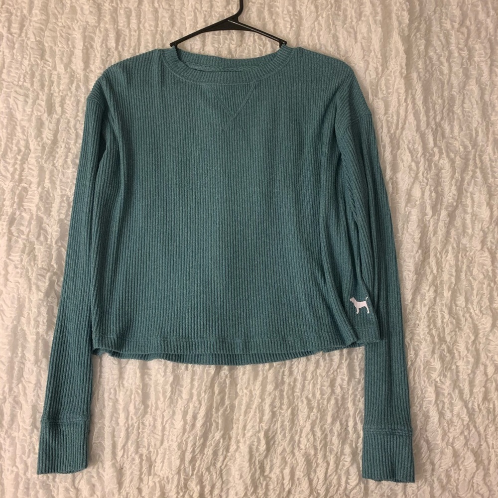 Teal blue slightly cropped VS PINK sweater